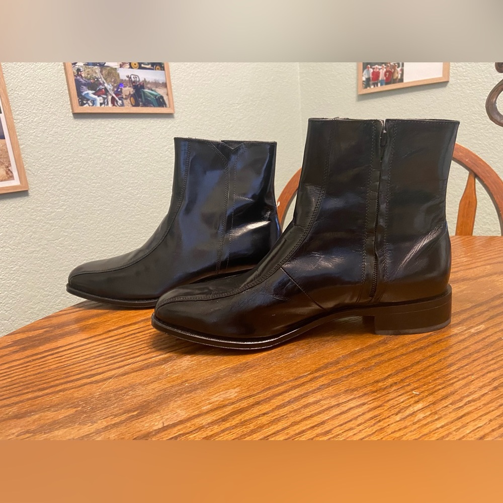 Brand New Florsheim Men’s Dress Boots.